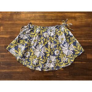 Aerie Women’s Medium Skirt Pull On 100% Cotton Floral Mini Curved Hem